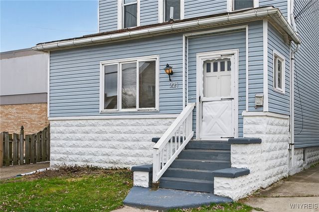 221 Kirby Avenue, Lackawanna, NY 14218