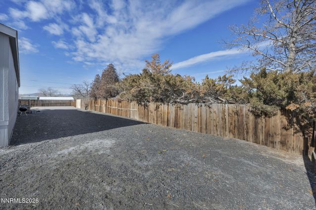 1495 Lake Avenue, Silver Springs, NV 89429