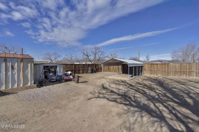 1495 Lake Avenue, Silver Springs, NV 89429