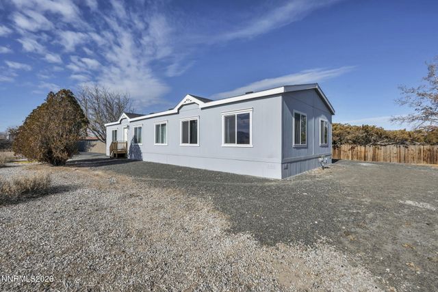 1495 Lake Avenue, Silver Springs, NV 89429