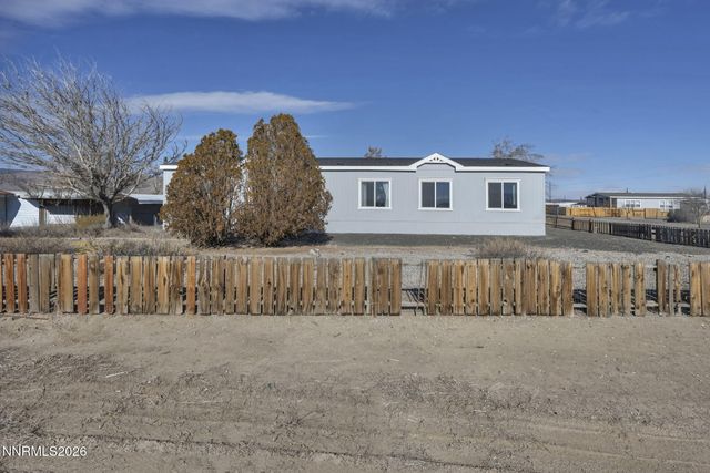 1495 Lake Avenue, Silver Springs, NV 89429