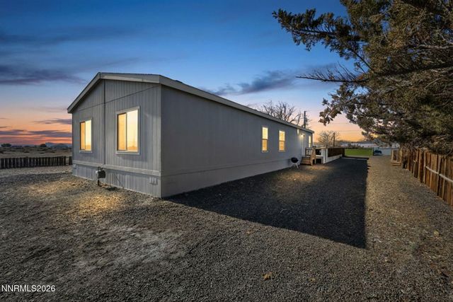 1495 Lake Avenue, Silver Springs, NV 89429