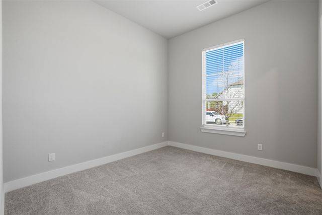 1915 Hillside Court, Van Alstyne, TX 75495