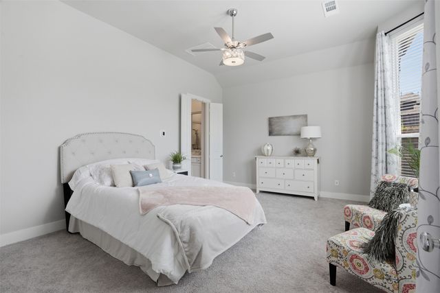 1915 Hillside Court, Van Alstyne, TX 75495