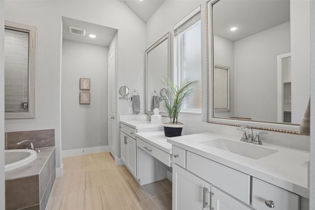 1915 Hillside Court, Van Alstyne, TX 75495