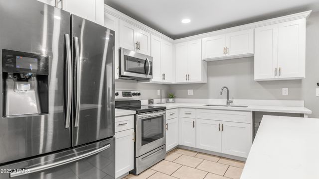 13131 W SIERRA VISTA Drive, Glendale, AZ 85307