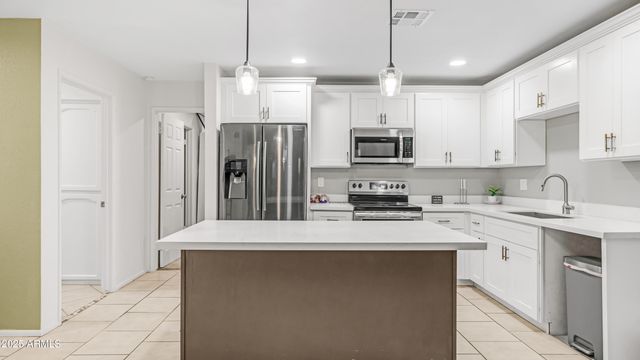 13131 W SIERRA VISTA Drive, Glendale, AZ 85307