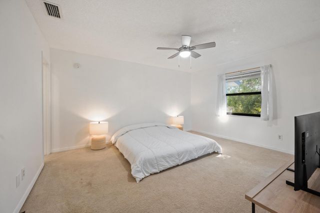 1210 SE Parkview Place 9, Stuart, FL 34994