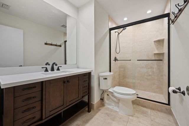 1210 SE Parkview Place 9, Stuart, FL 34994