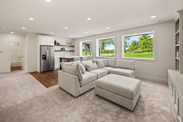 2642 SE Steele Drive, Waukee, IA 50263