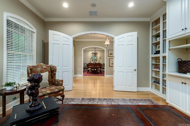 18 St Johns Place, Little Rock, AR 72207
