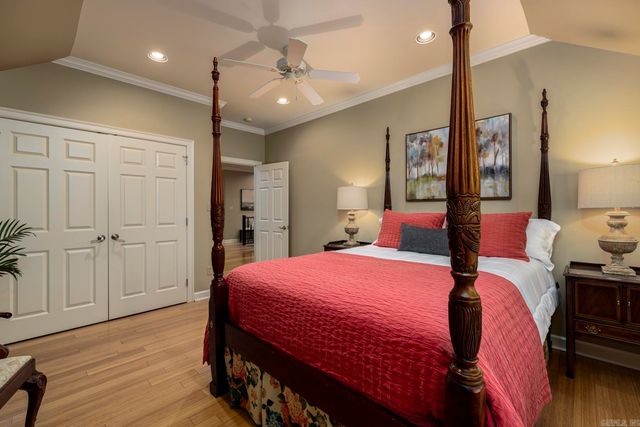 18 St Johns Place, Little Rock, AR 72207