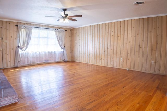 307 E Linda Drive, Pampa, TX 79065