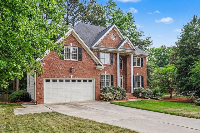 405 Chanticlair Drive, Apex, NC 27502