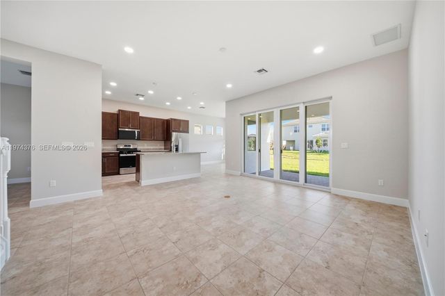 14200 Foothill Falls Way, Westlake, FL 33470