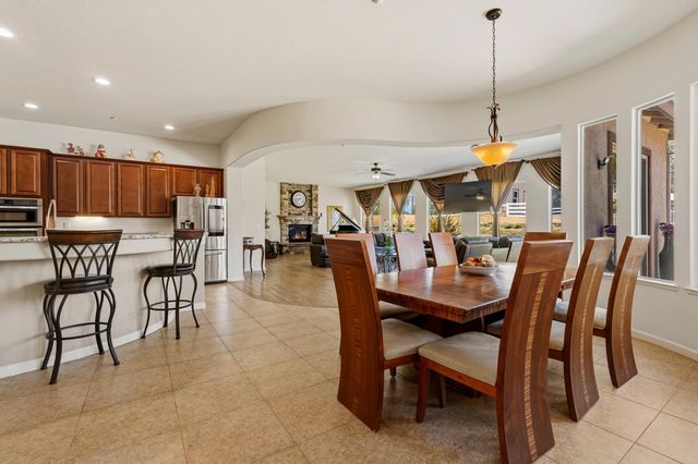 11875 Gidaro Dr, Elk Grove, CA 95624