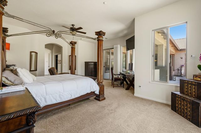 11875 Gidaro Dr, Elk Grove, CA 95624