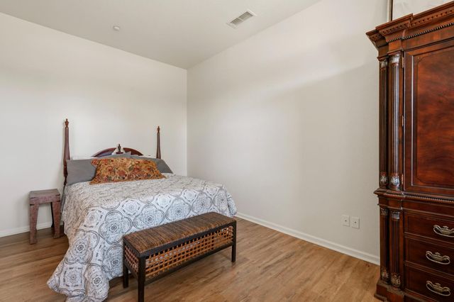 11875 Gidaro Dr, Elk Grove, CA 95624