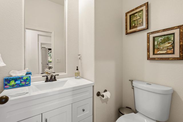 11875 Gidaro Dr, Elk Grove, CA 95624