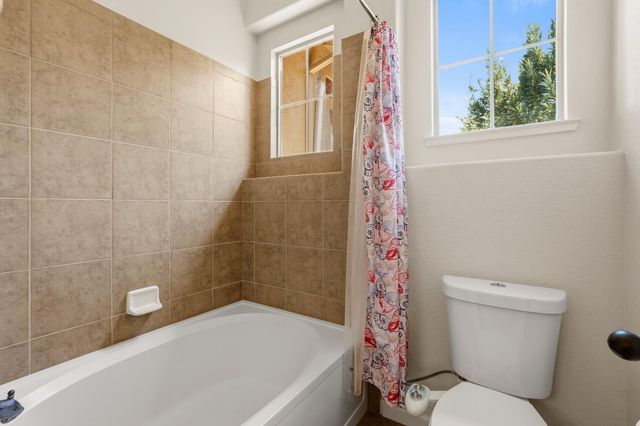 11875 Gidaro Dr, Elk Grove, CA 95624