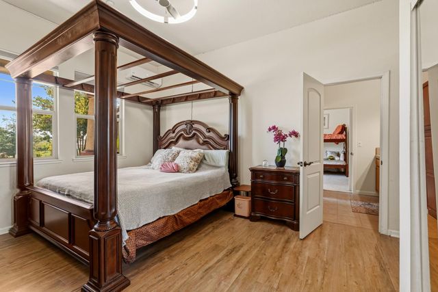 11875 Gidaro Dr, Elk Grove, CA 95624