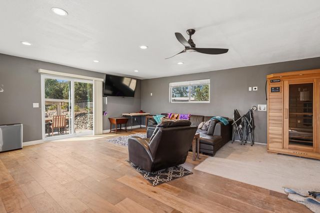 11875 Gidaro Dr, Elk Grove, CA 95624