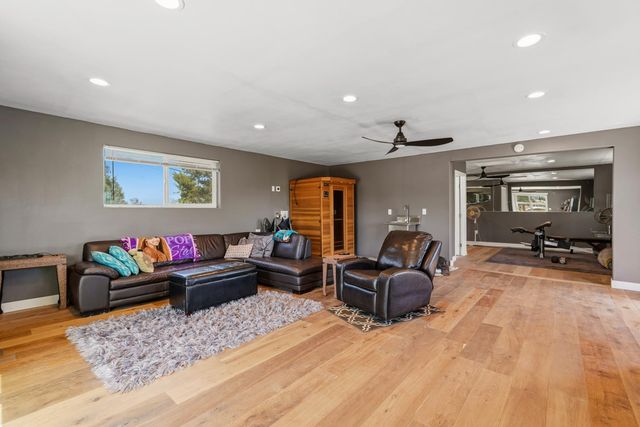 11875 Gidaro Dr, Elk Grove, CA 95624