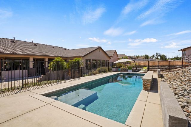 11875 Gidaro Dr, Elk Grove, CA 95624