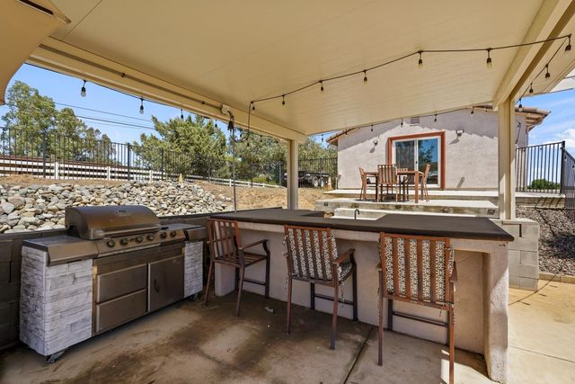 11875 Gidaro Dr, Elk Grove, CA 95624