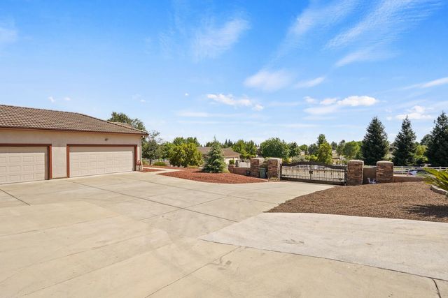 11875 Gidaro Dr, Elk Grove, CA 95624