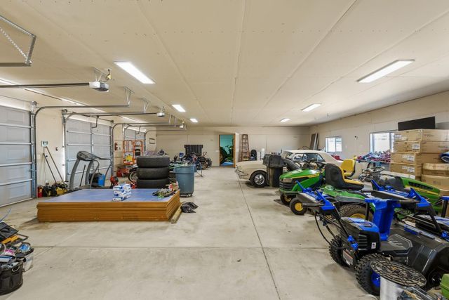11875 Gidaro Dr, Elk Grove, CA 95624