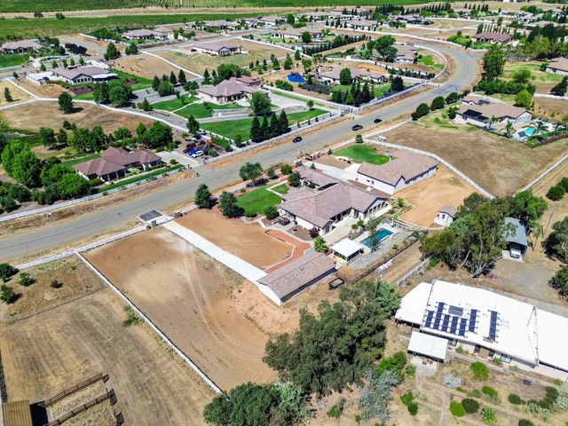 11875 Gidaro Dr, Elk Grove, CA 95624