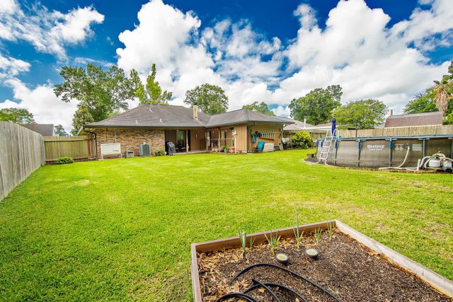 251 Lake Crescent Circle, Houma, LA 70359