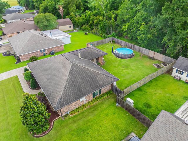 251 Lake Crescent Circle, Houma, LA 70359