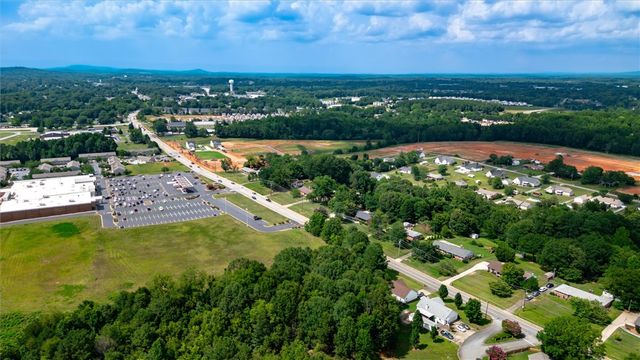 427 Pelzer Highway, Easley, SC 29642