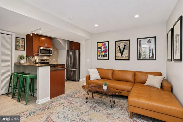 151 RHODE ISLAND AVE NE, Washington, DC 20002