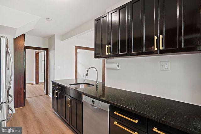151 RHODE ISLAND AVE NE, Washington, DC 20002