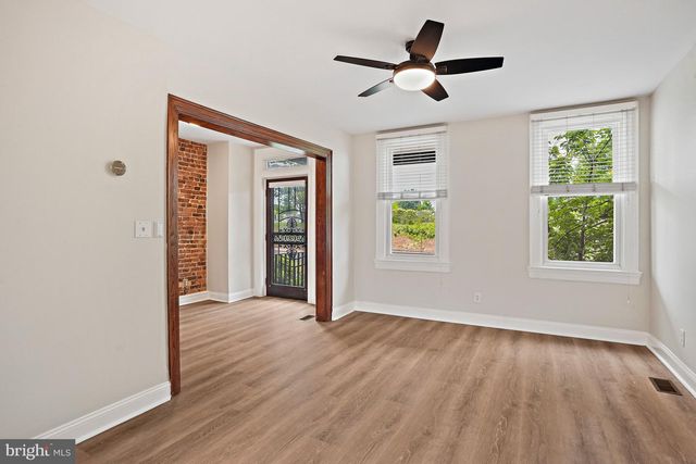 151 RHODE ISLAND AVE NE, Washington, DC 20002