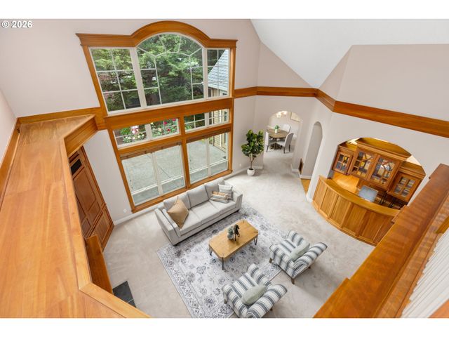 6441 Sw SANTA MONICA Ct, Portland, OR 97221