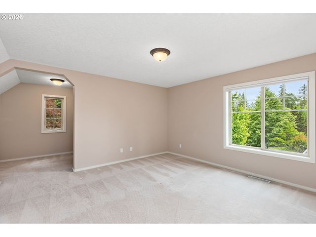 6441 Sw SANTA MONICA Ct, Portland, OR 97221