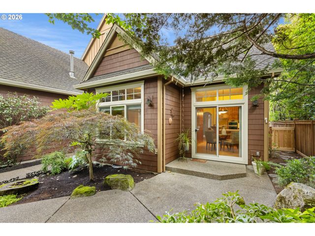 6441 Sw SANTA MONICA Ct, Portland, OR 97221