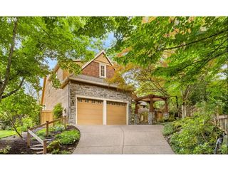 6441 Sw SANTA MONICA Ct, Portland, OR 97221