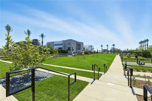 858 Snowberry Place 512, Montebello, CA 90640