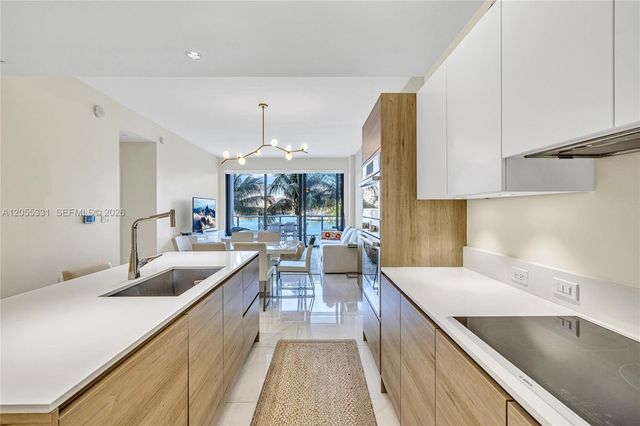 10201 E Bay Harbor Drive 203, Bay Harbor Islands, FL 33154