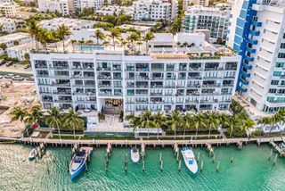 10201 E Bay Harbor Drive 203, Bay Harbor Islands, FL 33154