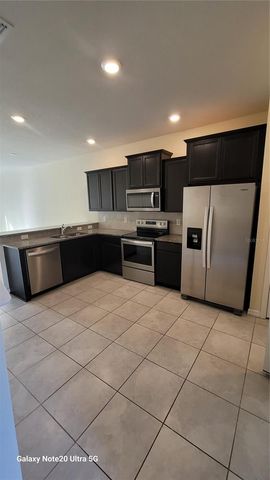 5175 SYLVESTER LOOP, Tampa, FL 33610