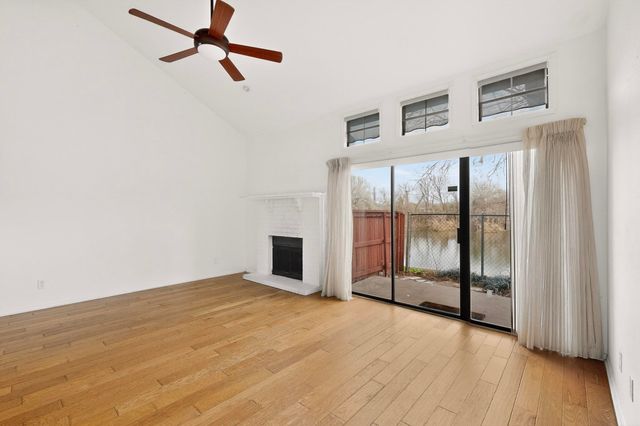 1025 Turtle Lake Boulevard 111, Irving, TX 75060