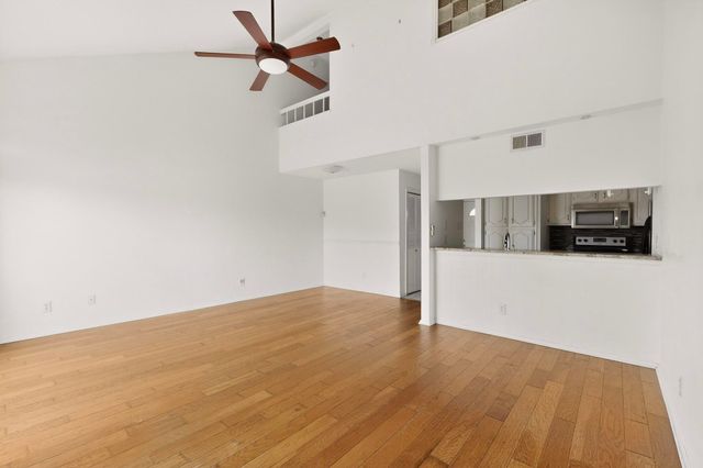 1025 Turtle Lake Boulevard 111, Irving, TX 75060