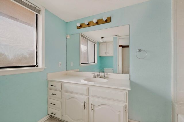 1025 Turtle Lake Boulevard 111, Irving, TX 75060