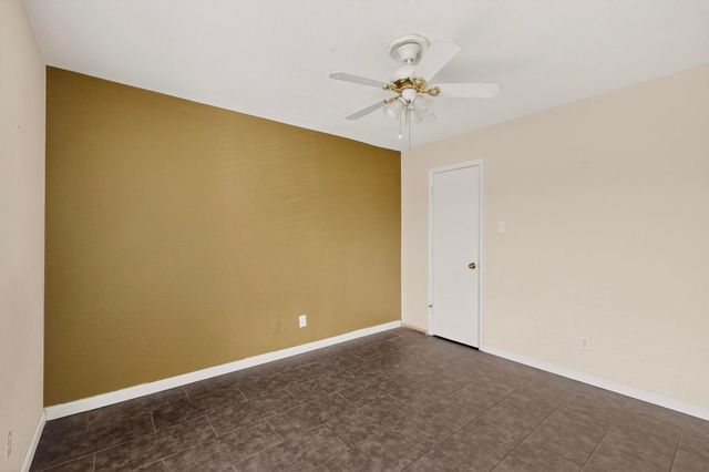 1025 Turtle Lake Boulevard 111, Irving, TX 75060